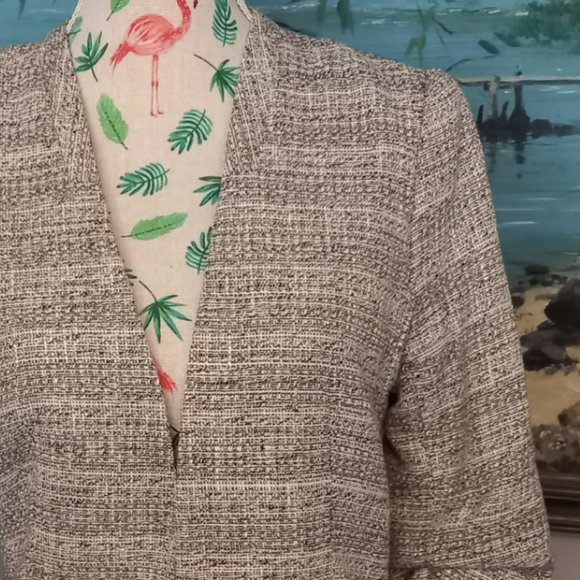 H&M Collarless grey blazer with modern simple lines, pockets (Size 10) - Picture 2 of 8